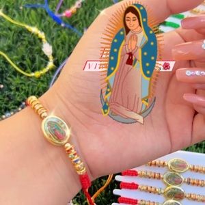 🙏🏻🌺Brazalete de nuestra virgencita 🙏🏻🌺